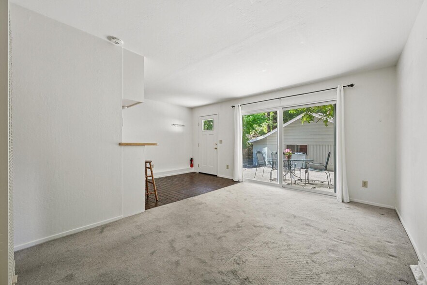 More Photos Of 135 Spring Grove Ave, San Rafael Multifamily For Sale