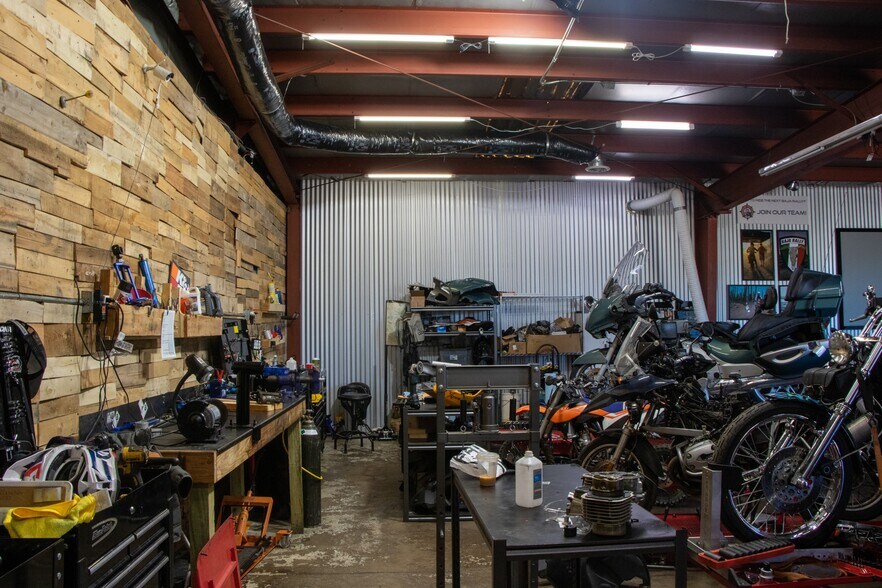 More Photos Of 3200 Pearl St, Boulder Warehouse For Sale