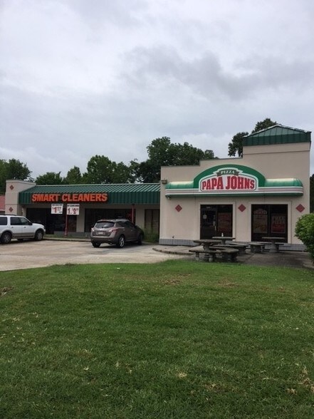 More Photos Of 13365 Coursey Blvd, Baton Rouge General Retail For Sale