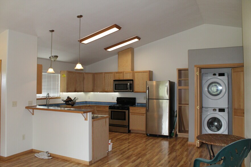 More Photos Of 207 W Franklin, Dayville Storefront Retail Residential For Sale