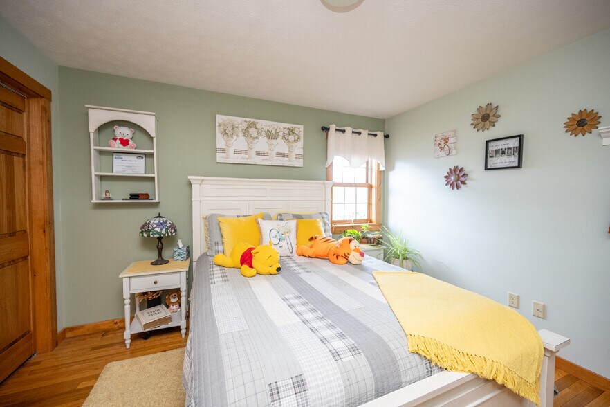 More Photos Of 17848 Garrett Hwy, Oakland Apartments For Sale