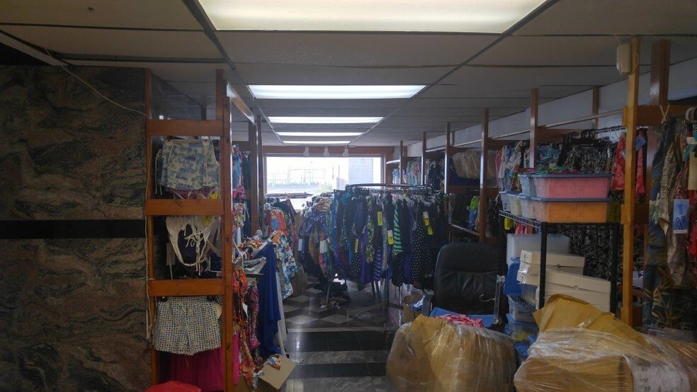 More Photos Of Midland Ave, Hicksville Warehouse For Sale