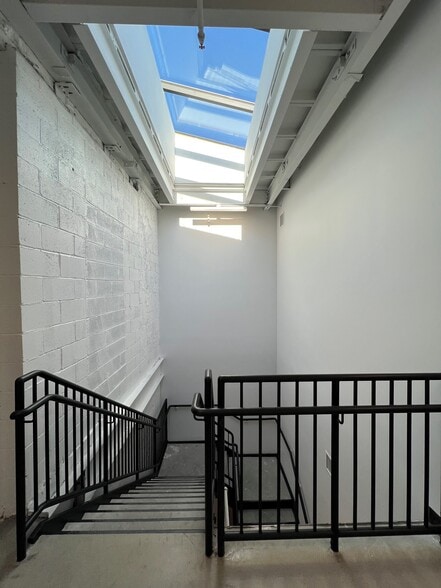 More Photos Of 4346 12th St, Long Island City Storefront Retail Office For Lease
