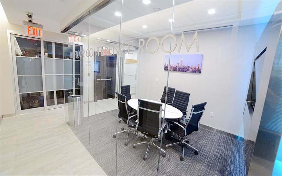 More Photos Of 315 Madison Ave, New York Coworking Space
