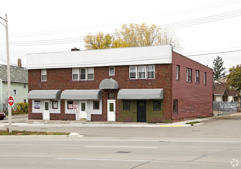 More Photos Of 909-913 E Saginaw St, Lansing Storefront Retail Residential For Sale