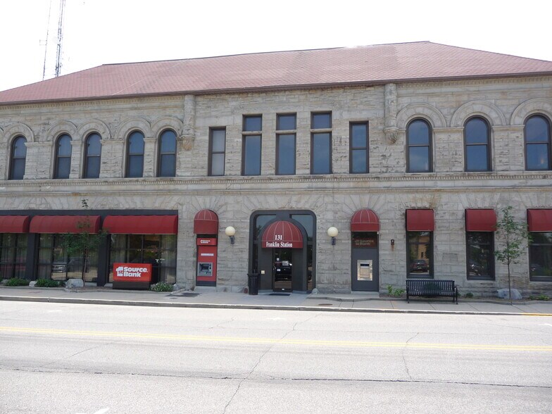 More Photos Of 131 E Franklin St, Elkhart Office For Lease