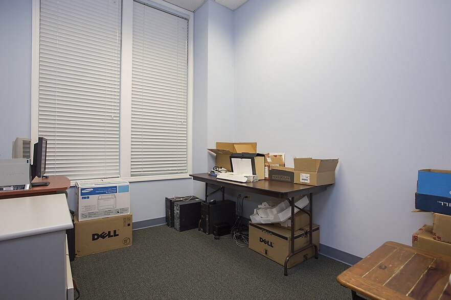 More Photos Of 28369 Davis Pky, Warrenville Office For Lease