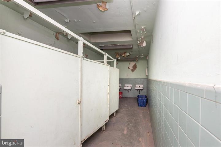 More Photos Of 1873 N Gay St, Baltimore Storefront Retail Office For Lease