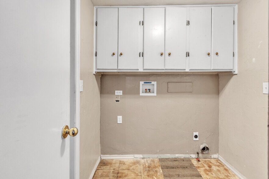 More Photos Of 3700 Trellis Ct, Oklahoma City Office Residential For Sale