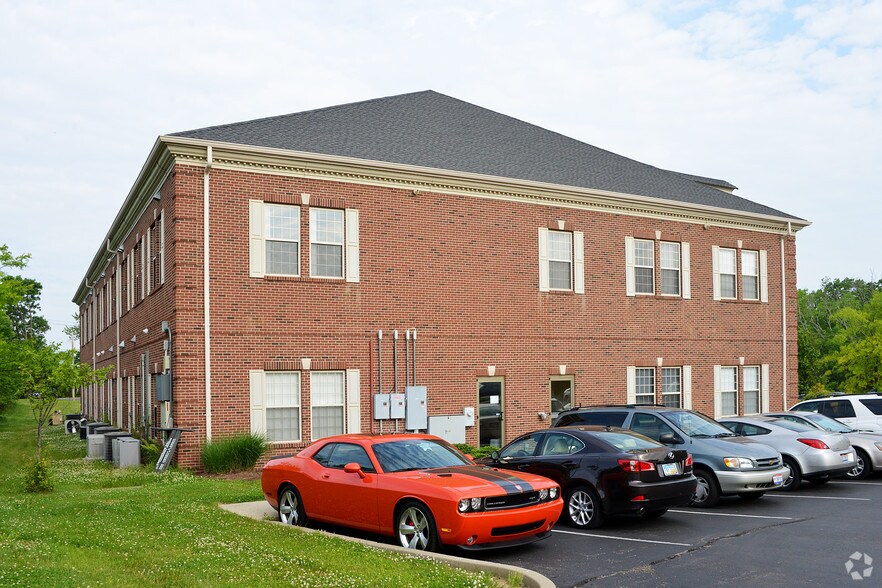 More Photos Of 7611 Cheviot Rd, Cincinnati Office For Lease