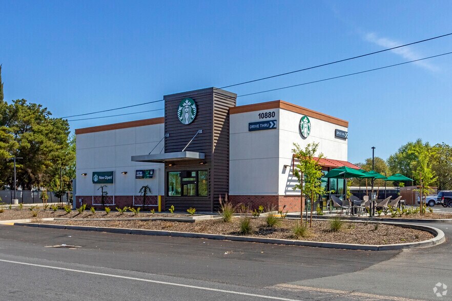 More Photos Of 10880 N Highway 99, Stockton Fast Food For Sale