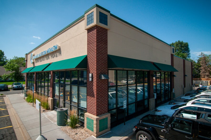More Photos Of 3401 NW Round Lake Blvd, Anoka General Retail For Lease