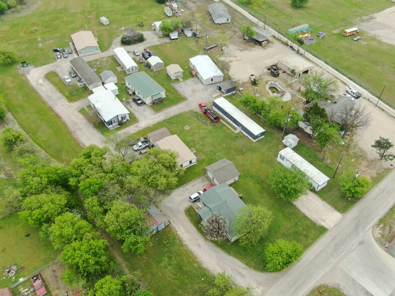 More Photos Of 4612 County Road 616, Alvarado Multifamily For Sale