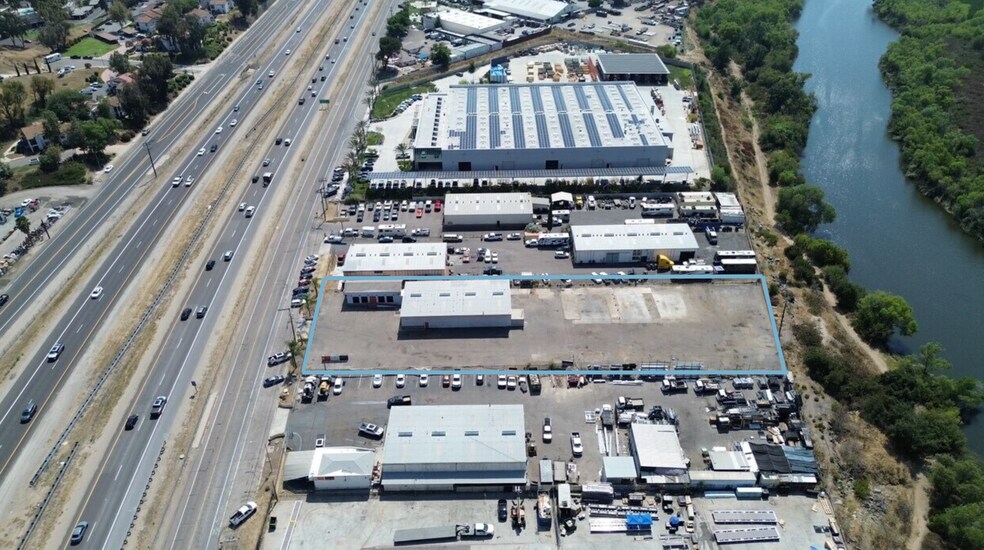 More Photos Of 11420 N Woodside Ave, Santee Warehouse For Lease