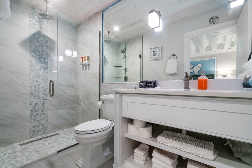 More Photos Of 2903 Hill St, New Smyrna Beach Hotel For Sale