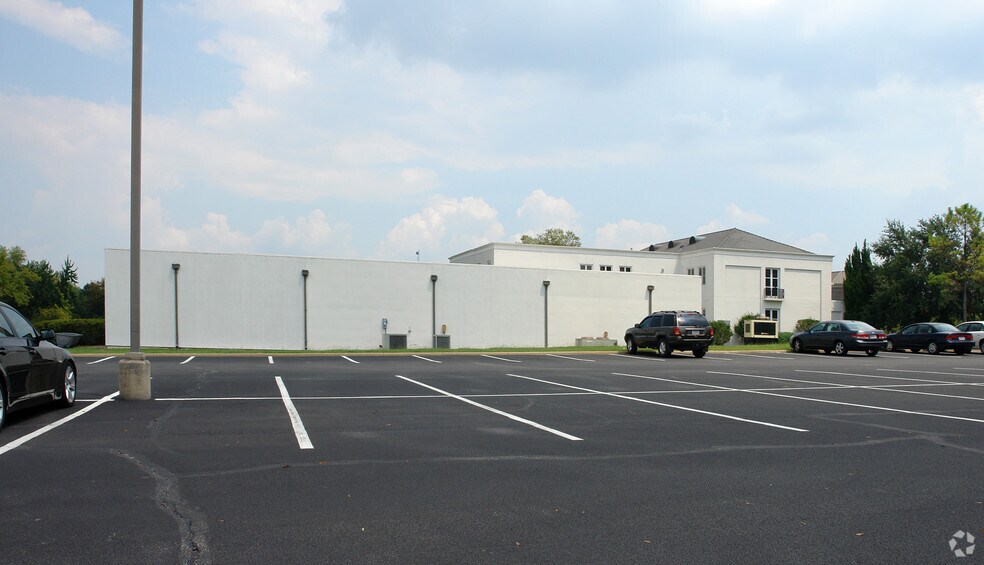 More Photos Of 4444 Park Blvd, Montgomery Office For Sale