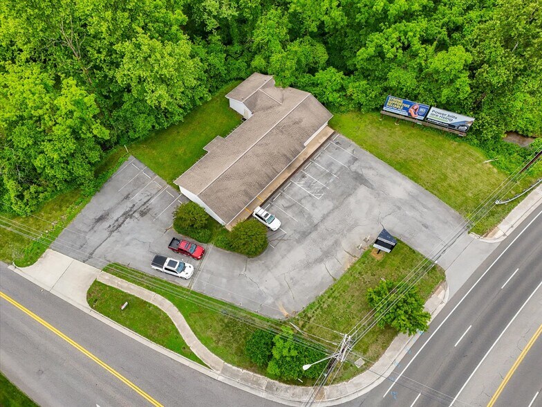 More Photos Of 4002 Brandon Ave SW, Roanoke General Retail For Sale