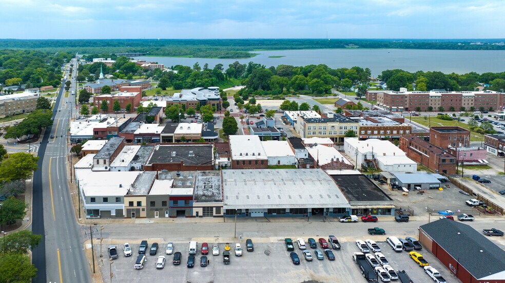 More Photos Of 207 Poythress Street, Hopewell Storefront Retail Office For Lease