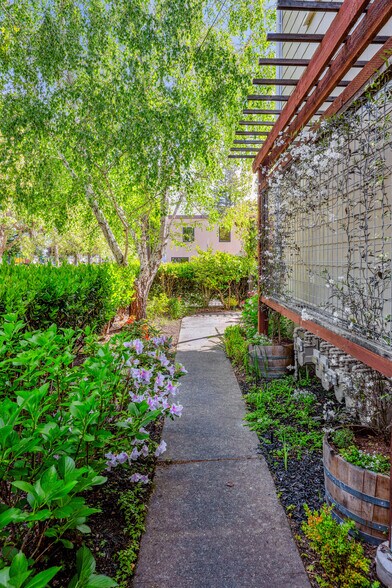 More Photos Of 1645 Main St, Napa Apartments For Sale