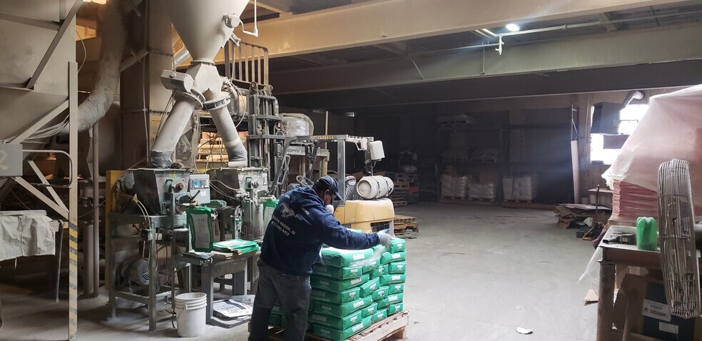 More Photos Of 453 Main St, Little Falls Manufacturing For Lease