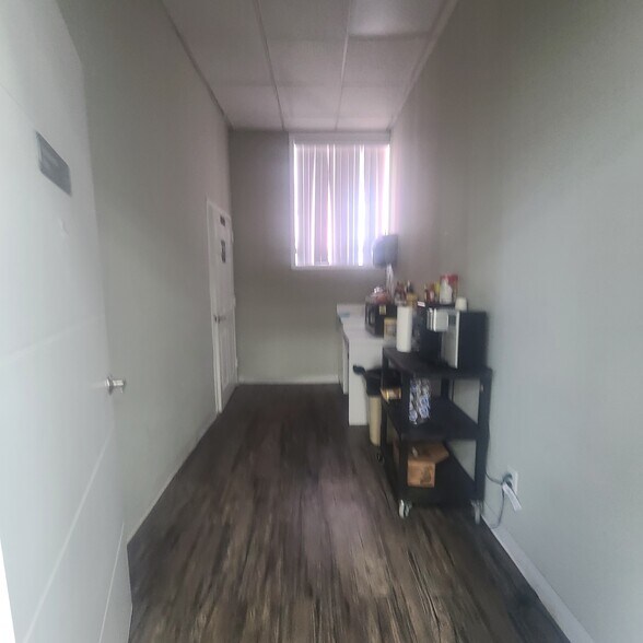 More Photos Of 1339 E Gun Hill Rd, Bronx Office For Lease