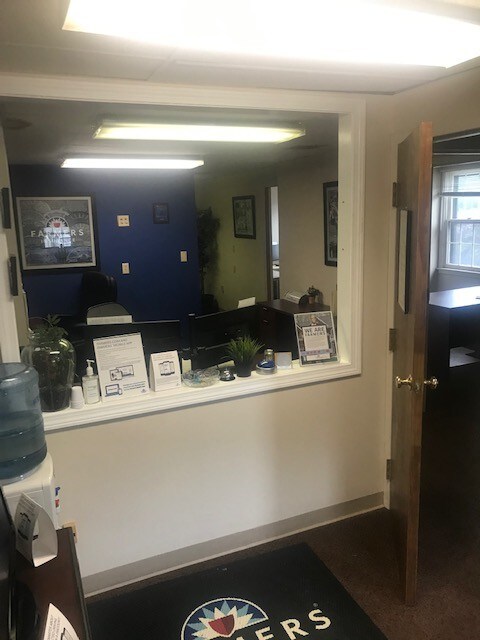 More Photos Of 1001 Farmington Ave, Bristol Medical For Sale