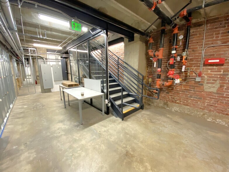 More Photos Of 731 S Broadway, Los Angeles Loft Creative Space For Sale