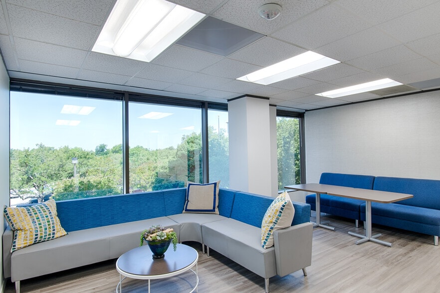 More Photos Of 5944 Luther Ln, Dallas Office For Lease