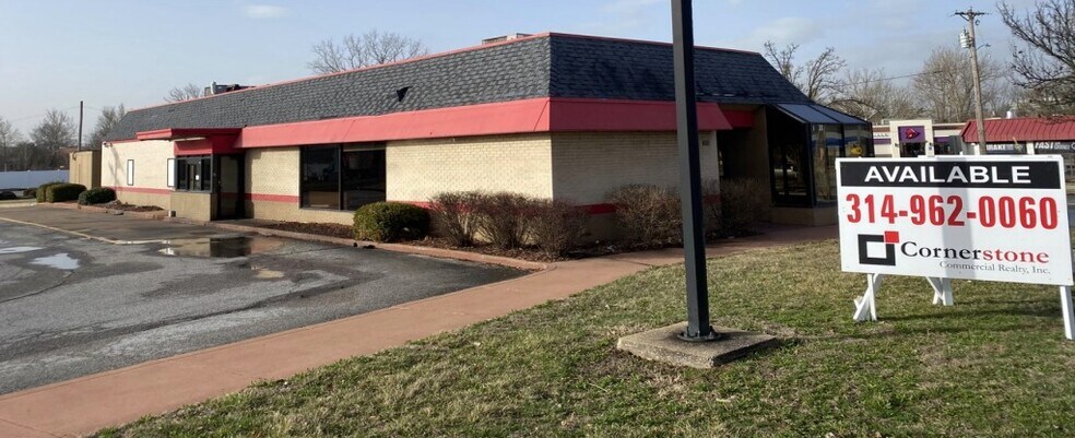 Primary Photo Of 11938 Dorsett Rd, Maryland Heights Fast Food For Lease