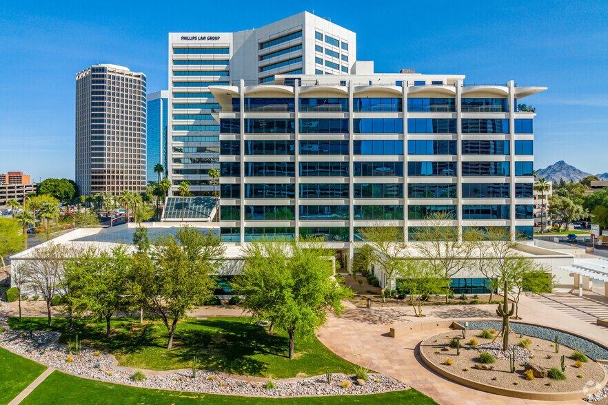 More Photos Of 3033 N Central Ave, Phoenix Office For Sale