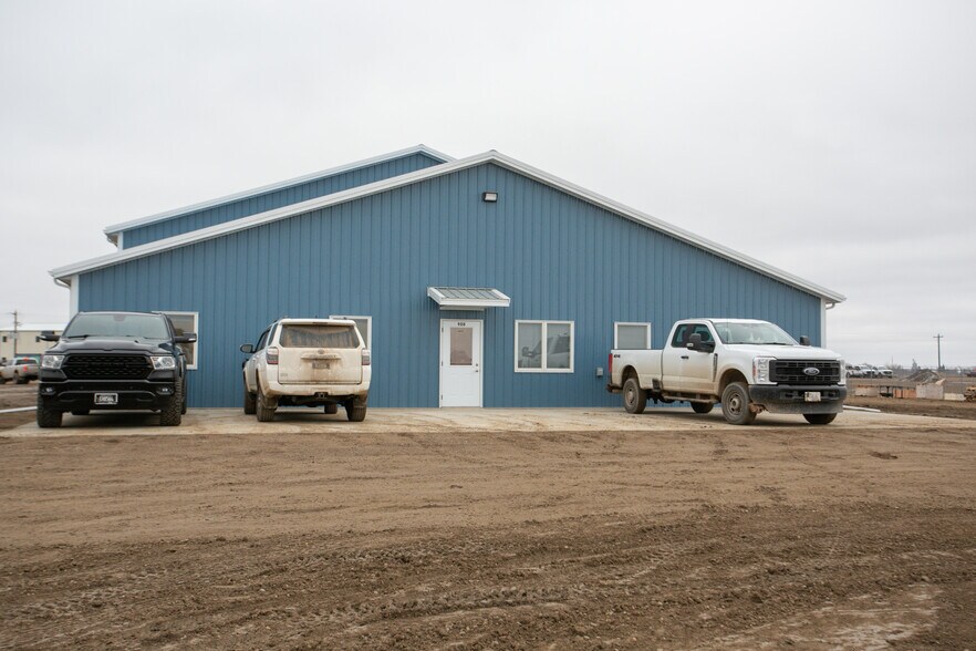 More Photos Of 908 25th St SE, Sidney Industrial For Sale