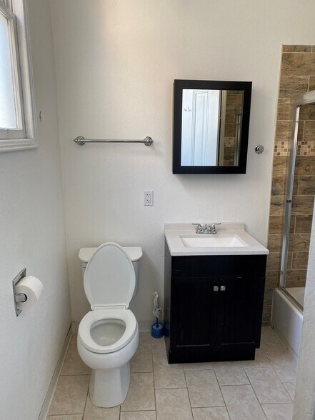 More Photos Of 421 28th St, Sacramento Apartments For Sale