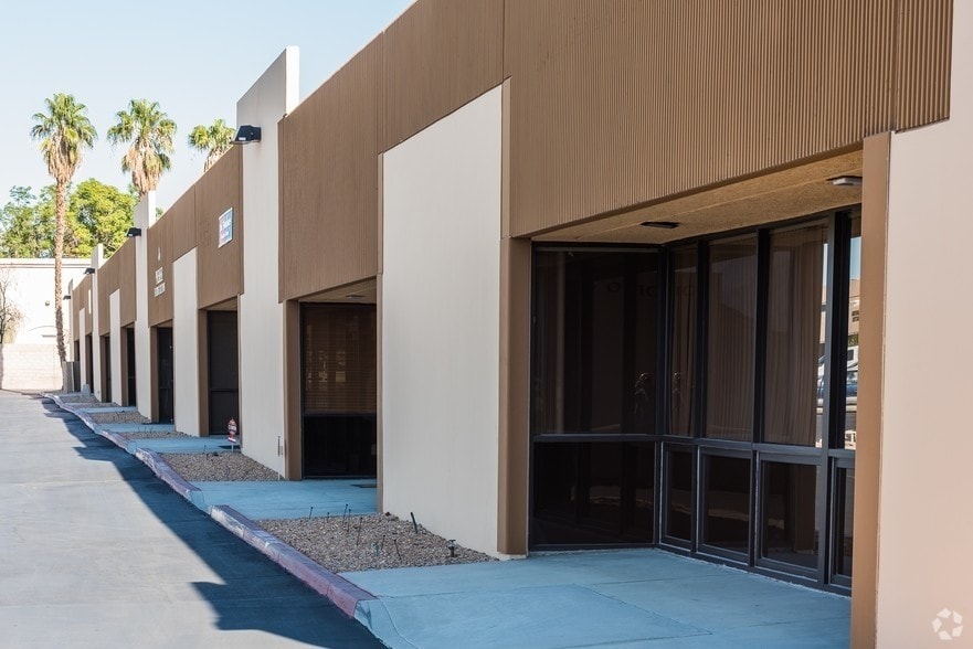 More Photos Of 41910 Boardwalk, Palm Desert Warehouse For Lease
