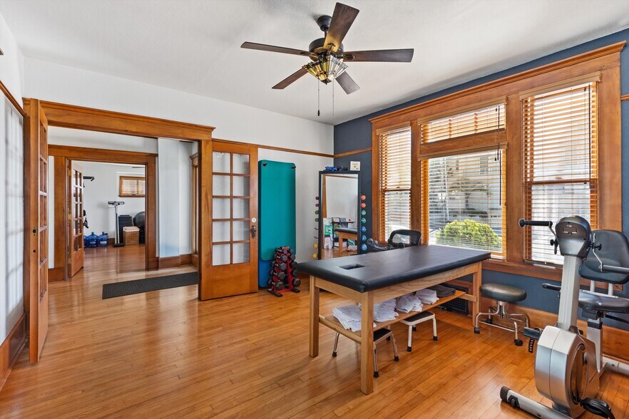 More Photos Of 106 Thorn St, San Diego Office Residential For Sale