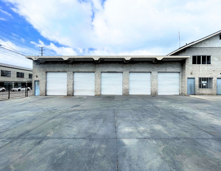 More Photos Of 1129 Cole Ave, Los Angeles Auto Repair For Lease