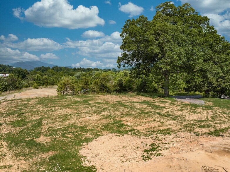 More Photos Of 35 Lee Rd, Clyde Land For Sale