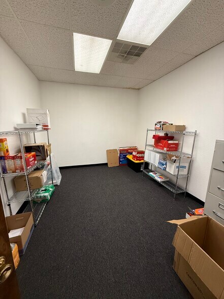 More Photos Of 414 W Taylor St, Hobbs Office For Lease