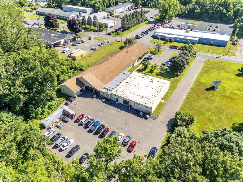 More Photos Of 79 Mainline Dr, Westfield Industrial For Lease