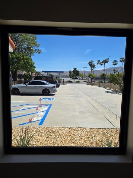 More Photos Of 465 E Palmdale Blvd, Palmdale Loft Creative Space For Lease