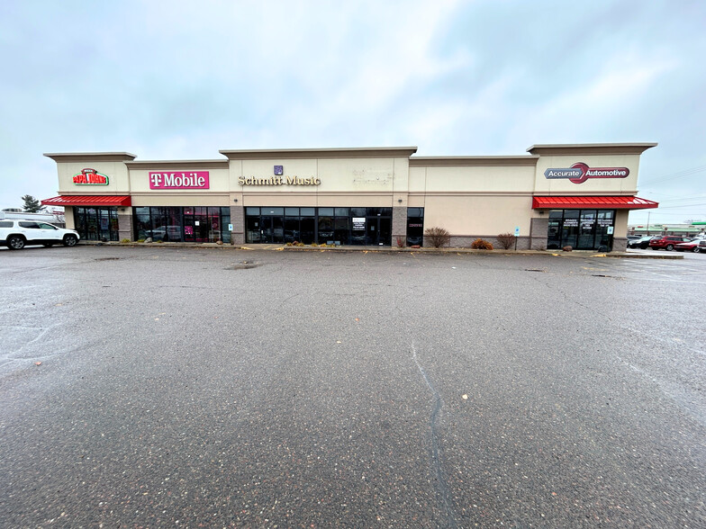 Primary Photo Of 913-925 S Hastings Way, Eau Claire General Retail For Lease