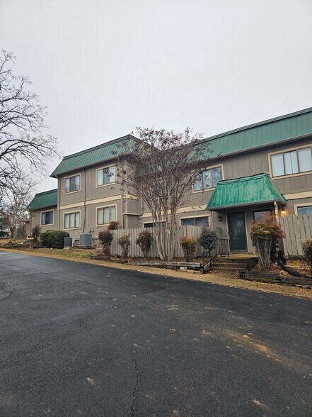 Primary Photo Of 2225 Golf Rd SW, Huntsville Apartments For Sale