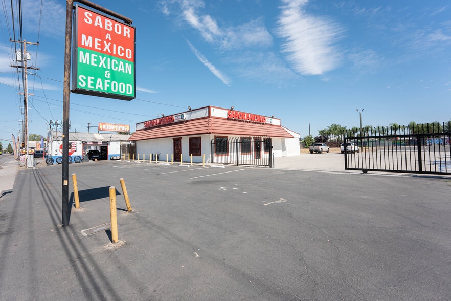 More Photos Of 2112 E California Ave, Bakersfield Restaurant For Sale