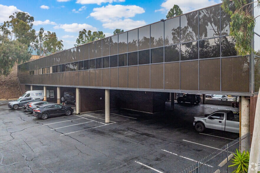 More Photos Of 191 Calle Magdalena, Encinitas Office For Lease