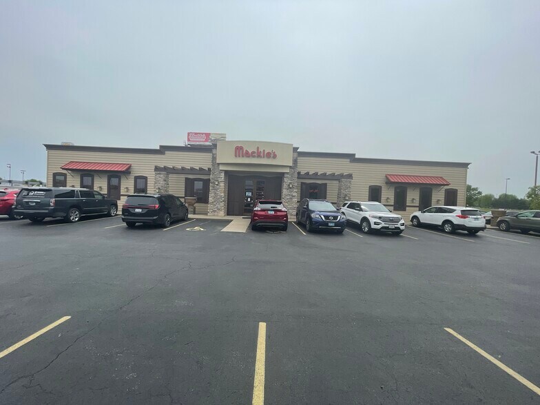 Primary Photo Of 2704 Walton Way, Marion Restaurant For Lease