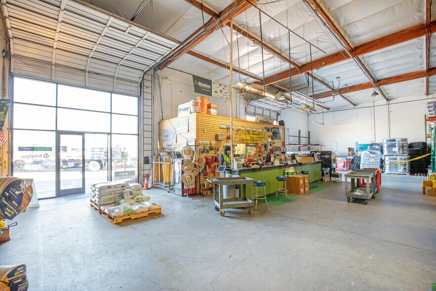 More Photos Of 6500 Elvas Ave, Sacramento Warehouse For Sale