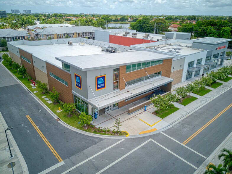 More Photos Of 5875 NW 105th Ct, Doral Storefront For Lease