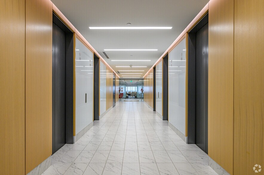 More Photos Of 10440 N Central Expy, Dallas Office For Sale