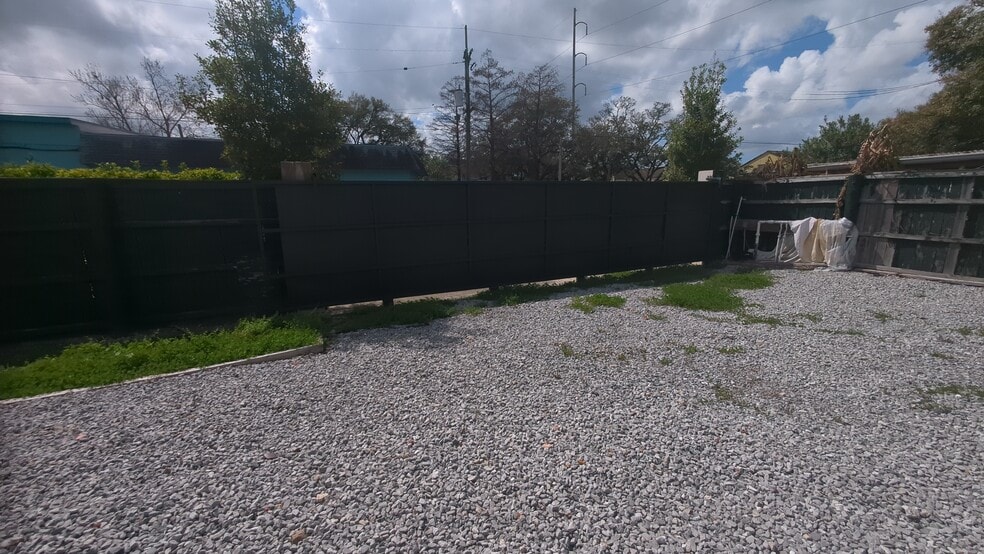 More Photos Of 1440 N Dorgenois St, New Orleans Freestanding For Lease