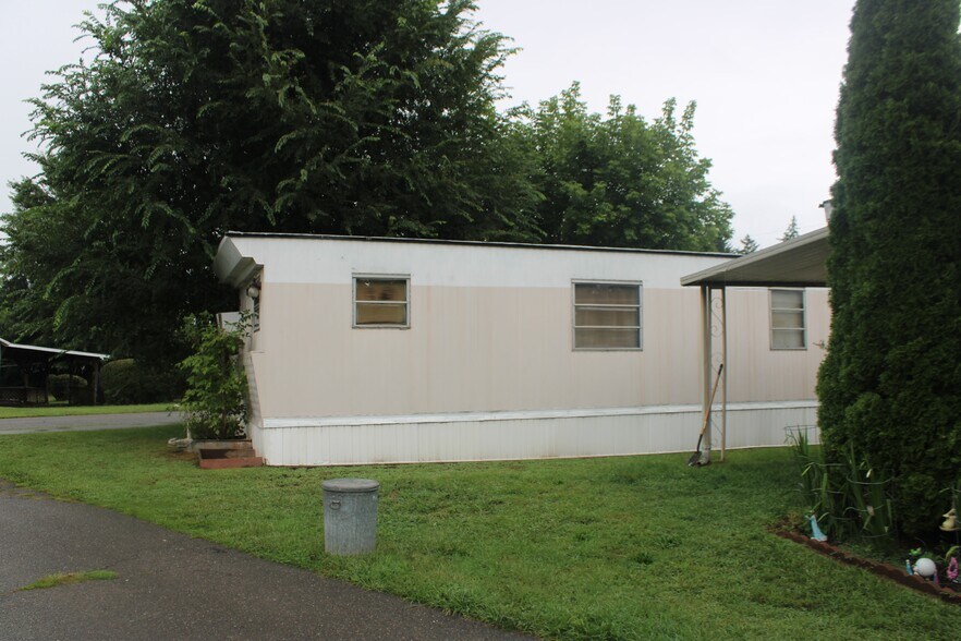 More Photos Of 320 E 13th St, Berwick Multifamily For Sale