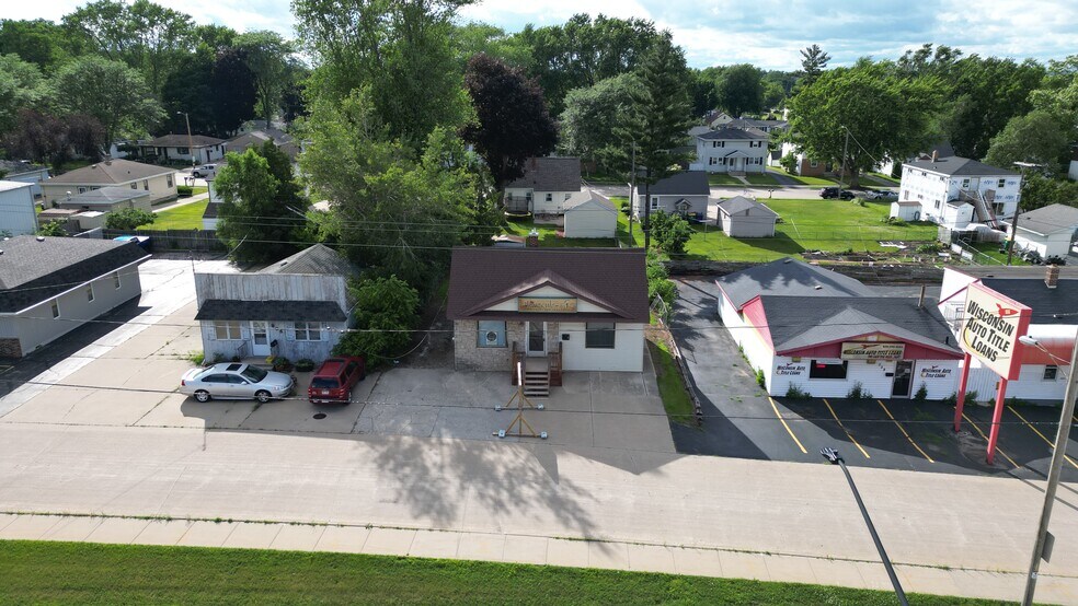 More Photos Of 802 S Military Ave, Green Bay Freestanding For Sale